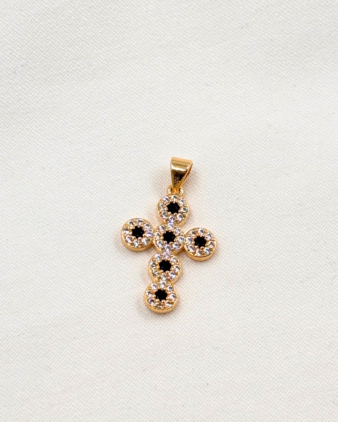 Dije Cruz Circonias Blancas y Negras - Oro Laminado