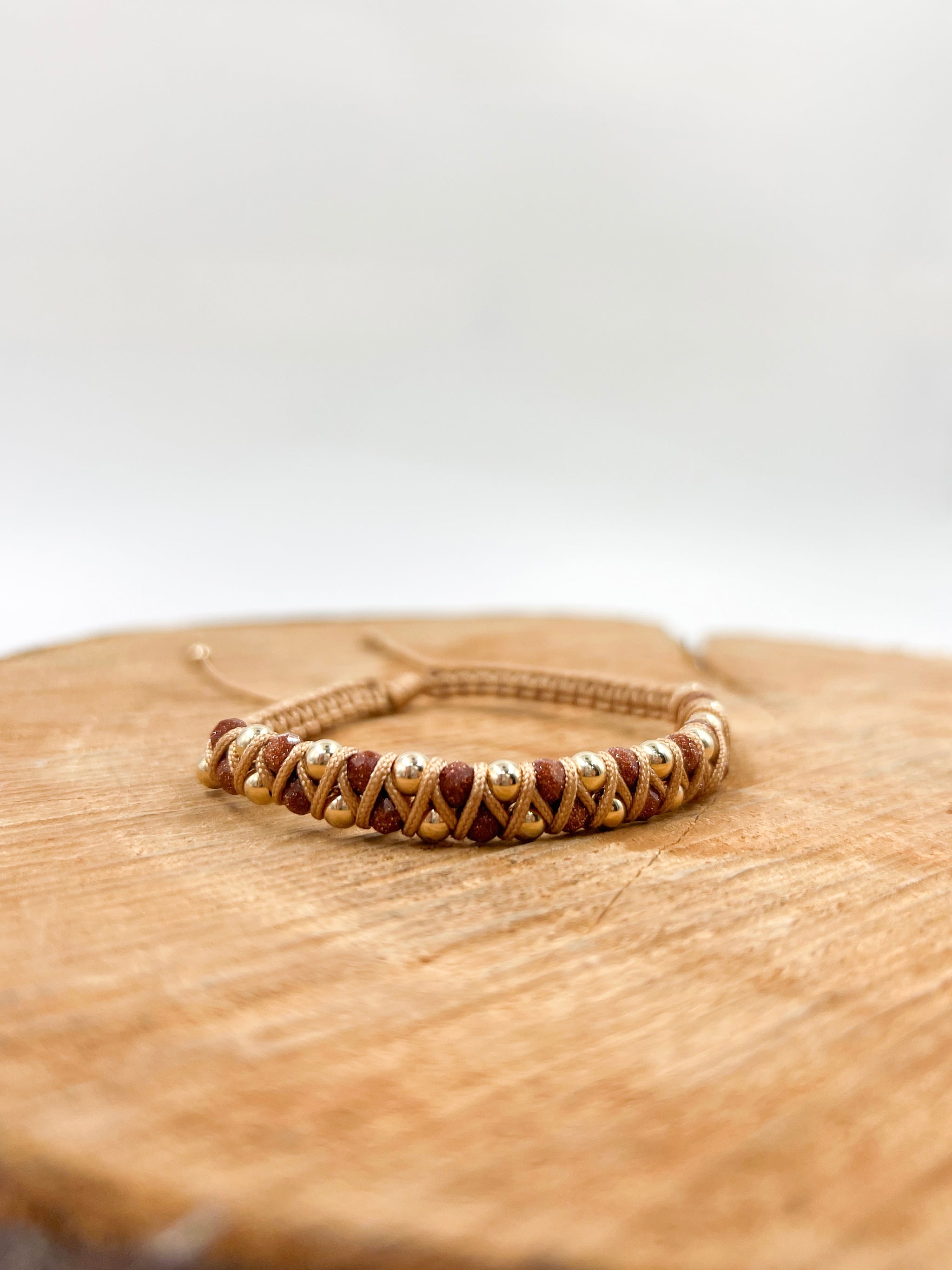 PUL195 Pulsera con oro laminado 18k y lluvia de oro