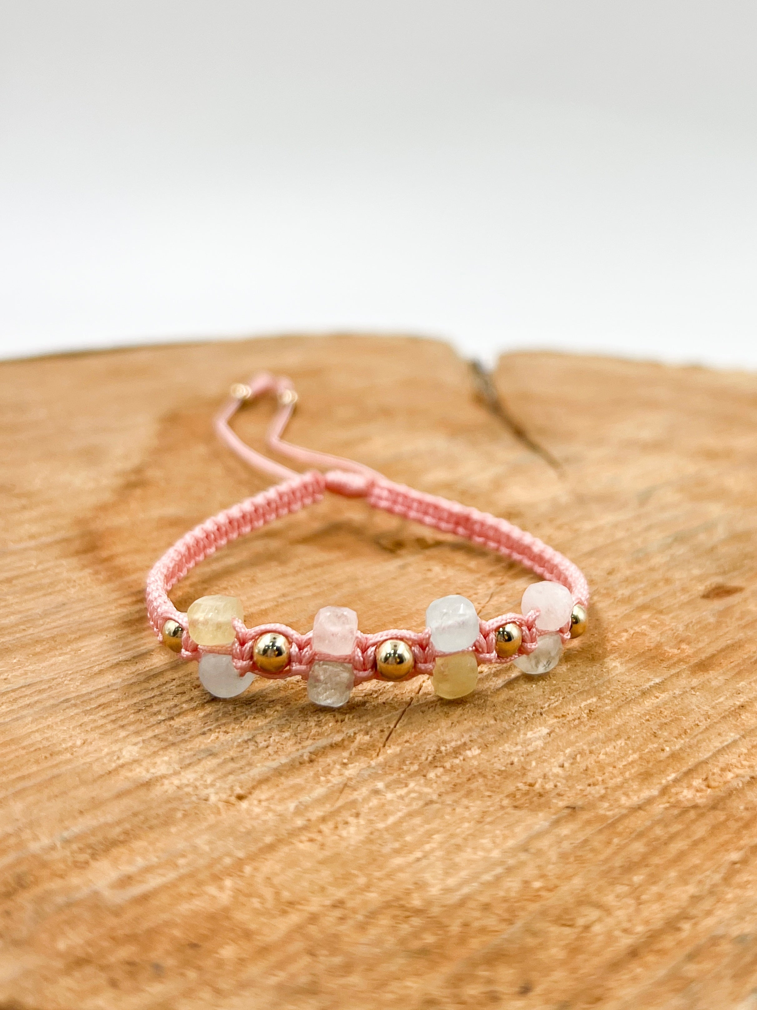 PUL213 Pulsera con morganita y oro laminado 18k